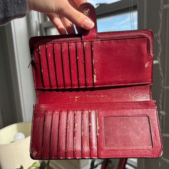 Coach Slim Wallet Red Smooth Leather - Picture 5 of 10